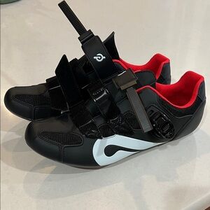 New men’s peloton shoes 🚲 size 47